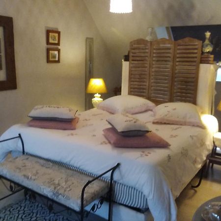 Bed and Breakfast 6bis rue de la boussaquiere st broladre Saint-Broladre Exterior foto