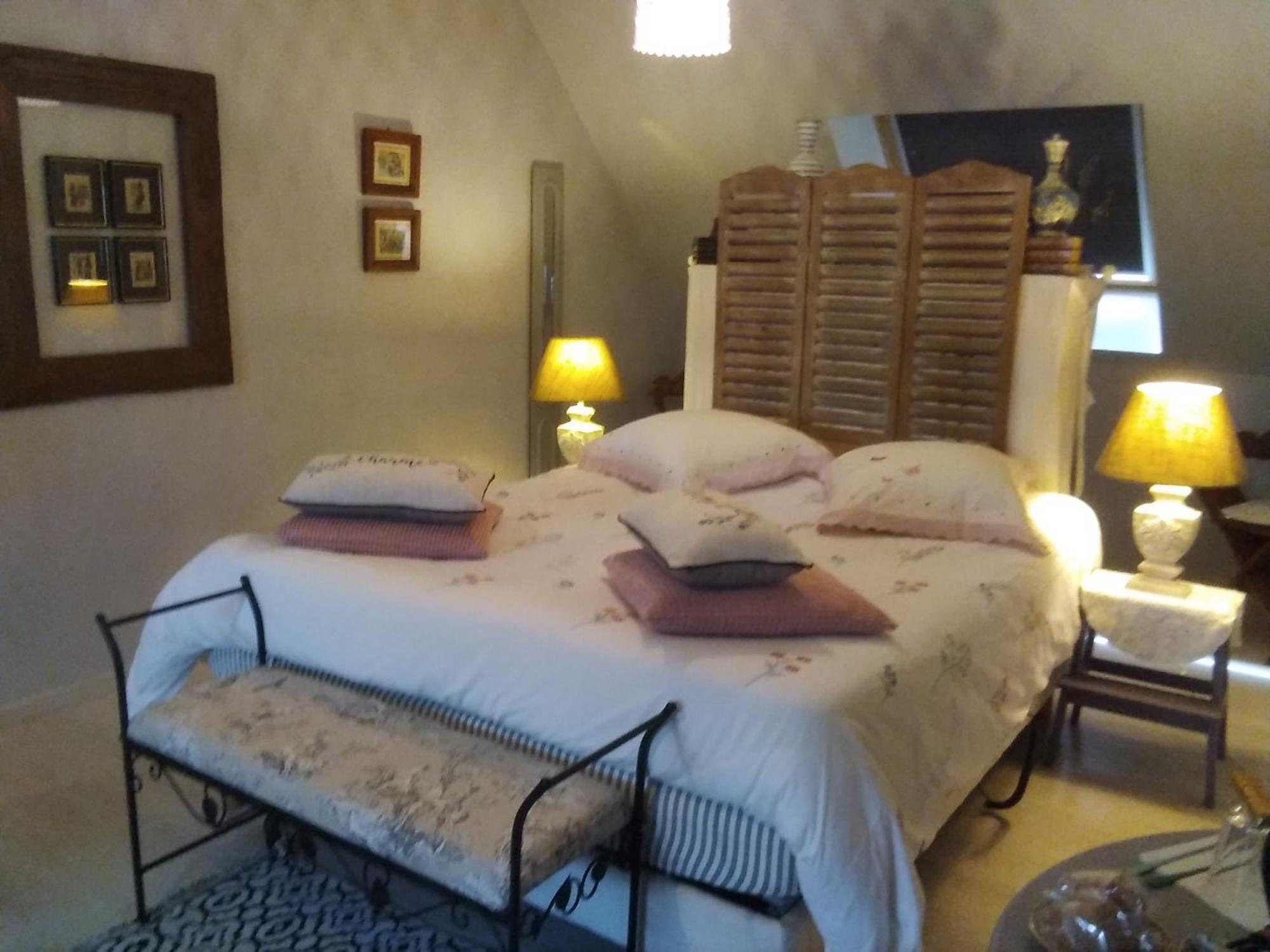 Bed and Breakfast 6bis rue de la boussaquiere st broladre Saint-Broladre Exterior foto